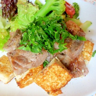 豚肉と豆腐のサイコロステーキ